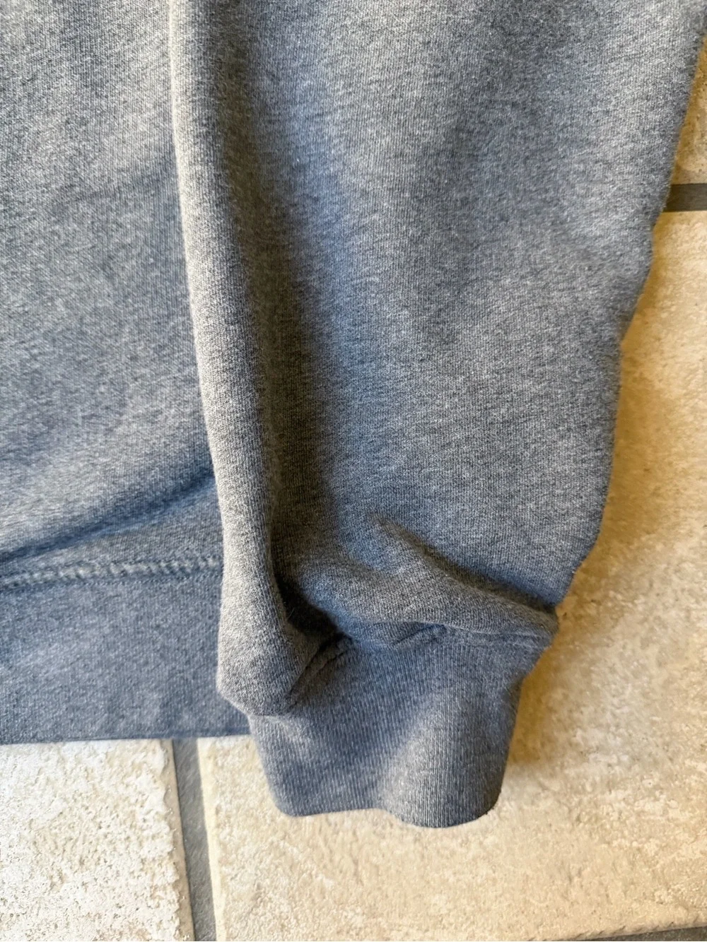 Nike Men’s Dark Gray Crewneck Sweatshirt